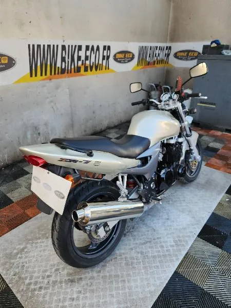ZR7