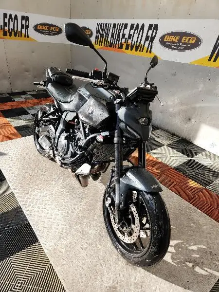 MT07