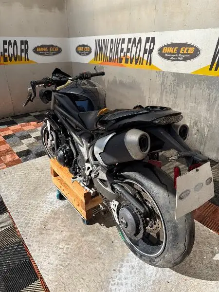 SPEED TRIPLE 1050