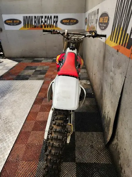 CR
