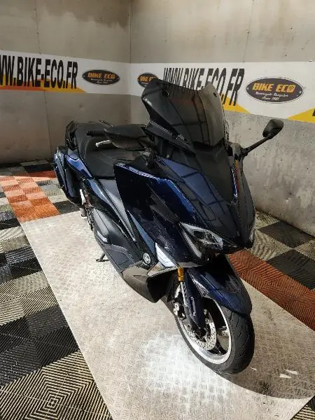 Yamaha XP TMAX 530 DX 2019 for 6990 in VITROLLES - Used Yamaha XP TMAX 530 DX 2019 for 6990 in VITROLLES - Used