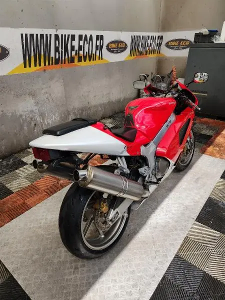 VTR 1000 SP1