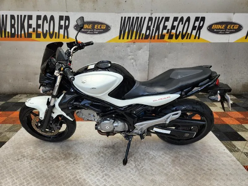 GLADIUS 650