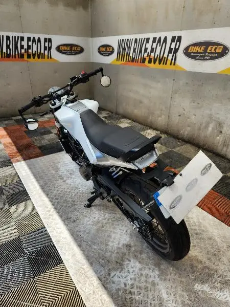 VITPILEN 401