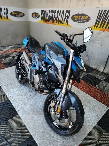 310 R