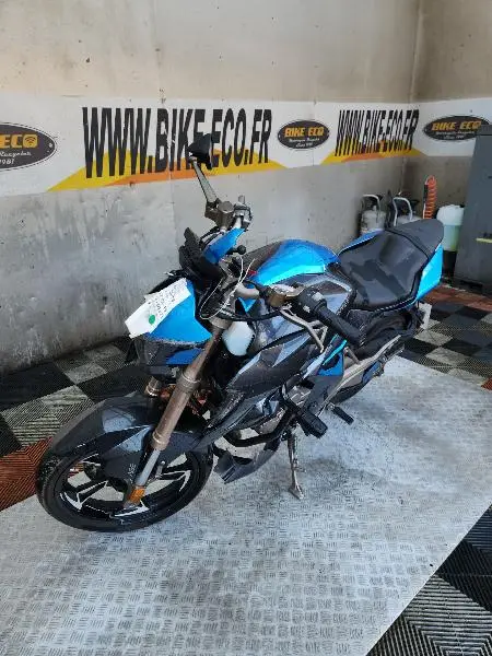 310 R
