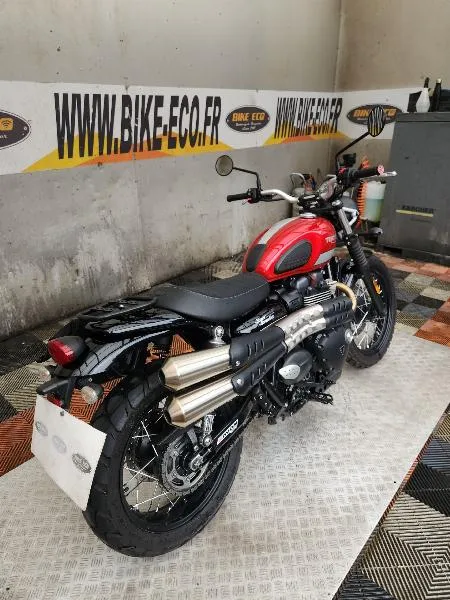STREET SCRAMBLER 900