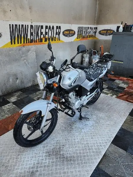 YBR 125