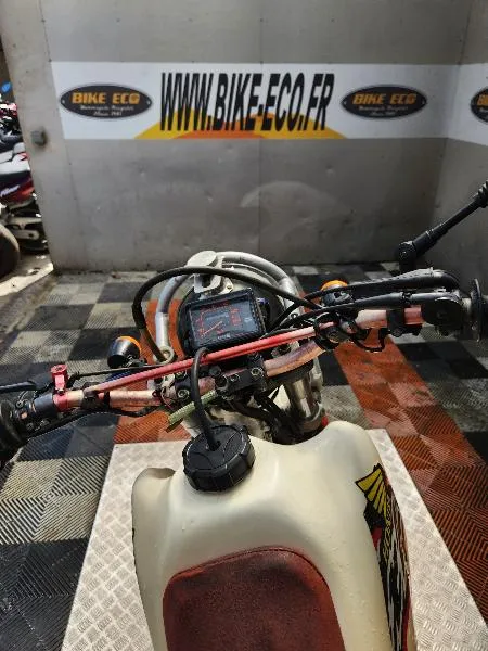 XR600