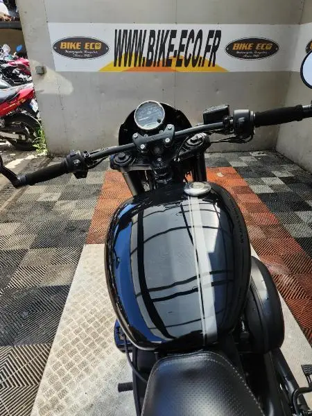 STREET ROD 750