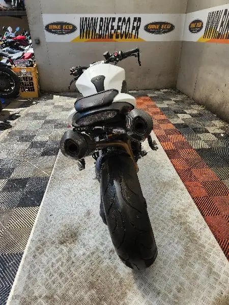 SPEED TRIPLE 1050 RS