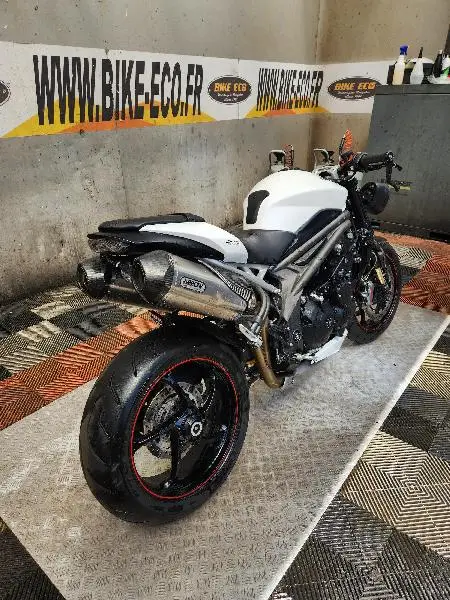 SPEED TRIPLE 1050 RS