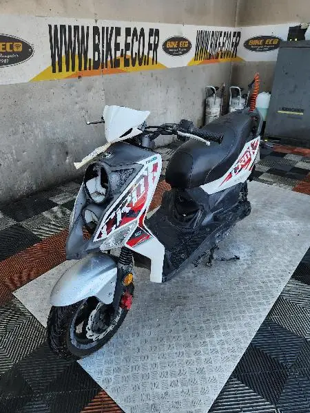 CROX 50
