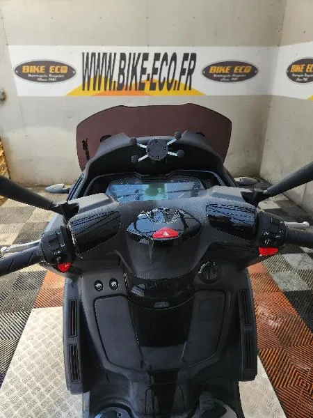 METROPOLIS 400 RS