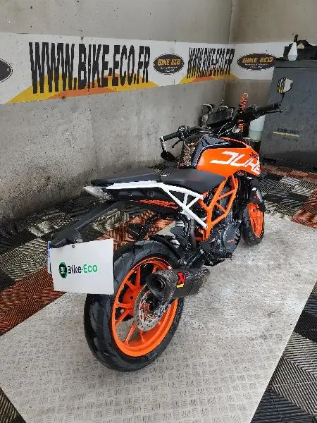 390 DUKE