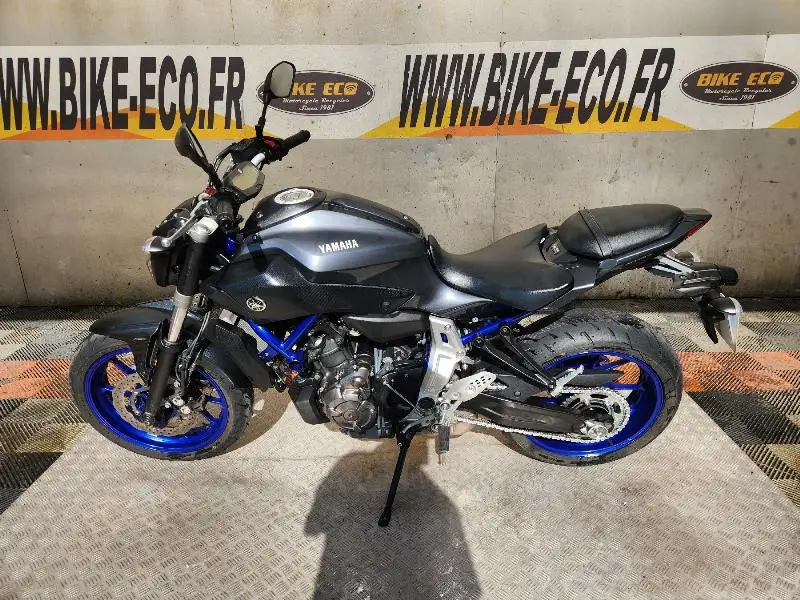 MT07