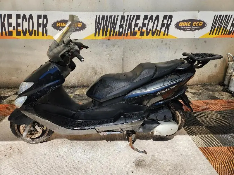 SKYLINER S