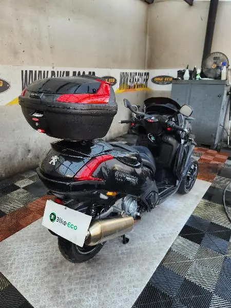 METROPOLIS 400