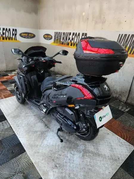 METROPOLIS 400