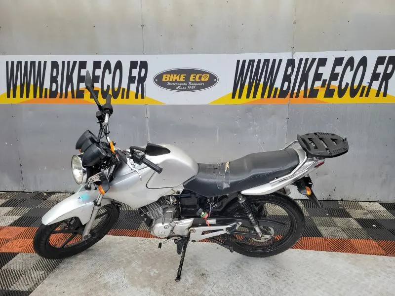 YBR 125