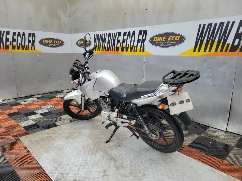 YBR 125