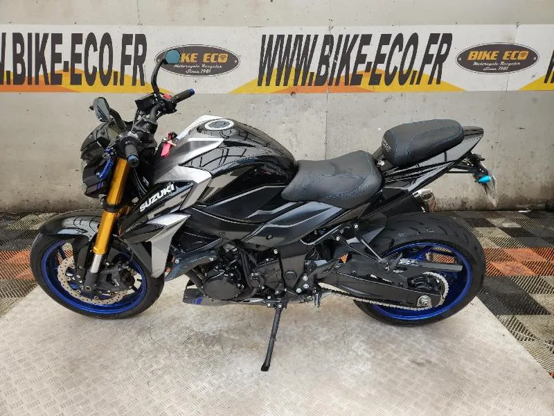 GSXS 750
