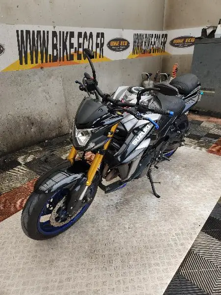 GSXS 750