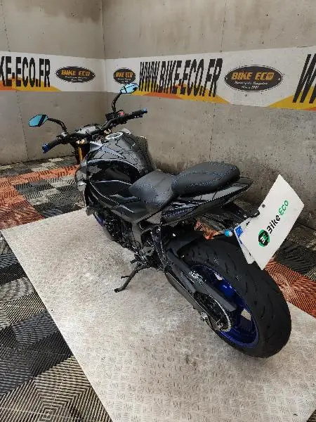 GSXS 750