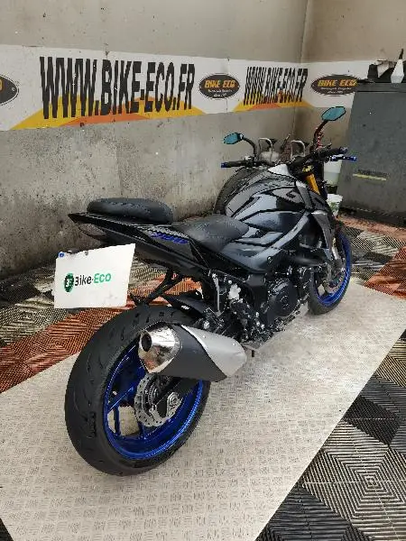 GSXS 750
