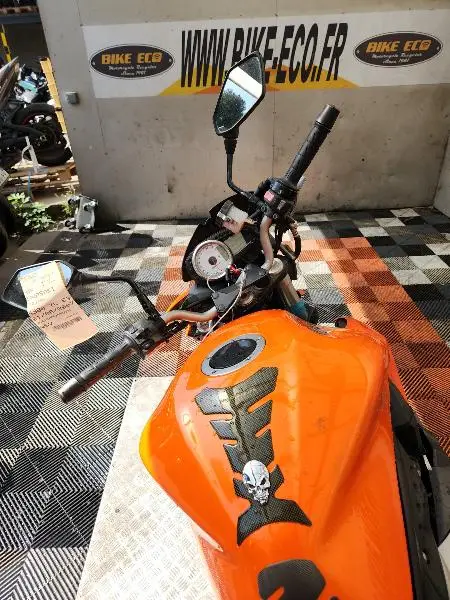 Z 1000
