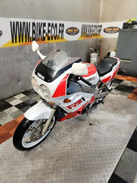 FZR 400