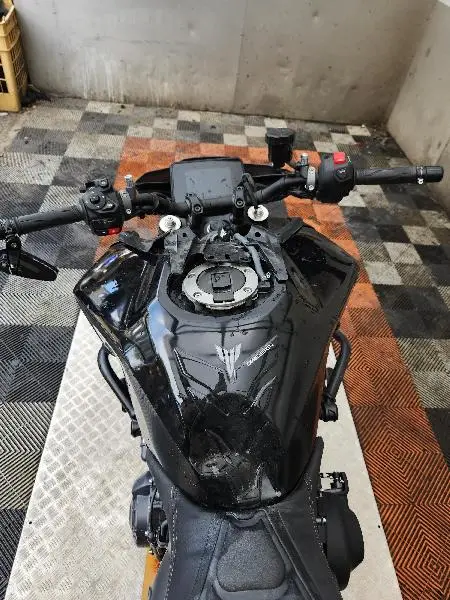 MT09