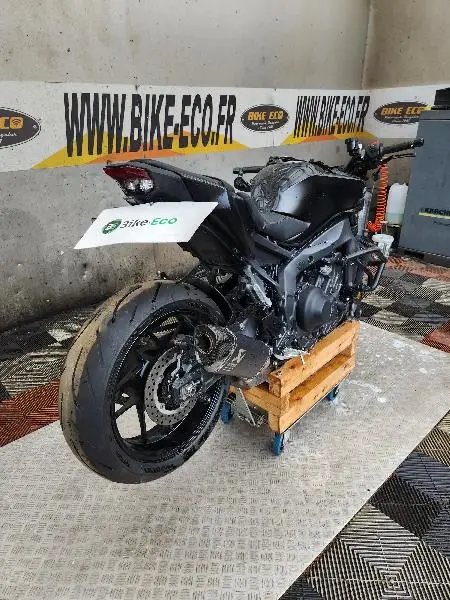 MT09