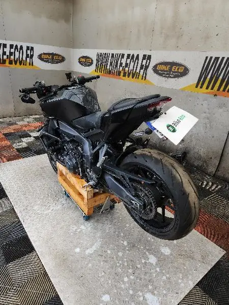MT09