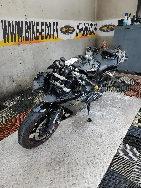 YZF 1000 R1
