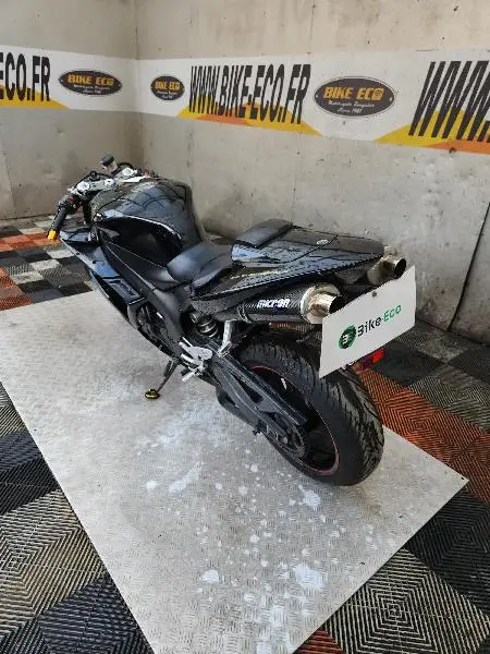 YZF 1000 R1