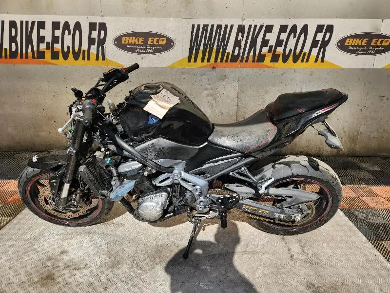 Z 900