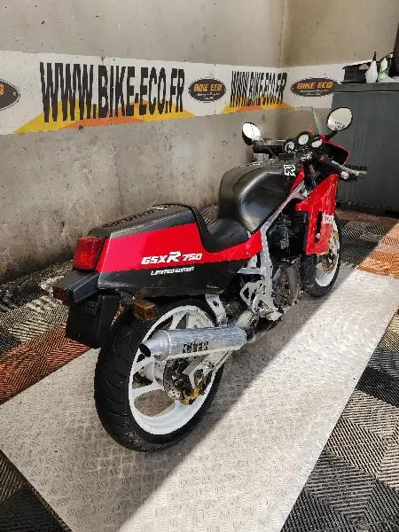 GSXR 750