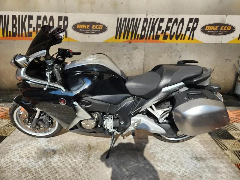 VFR 1200