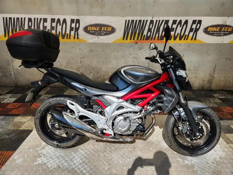 GLADIUS 650 2010