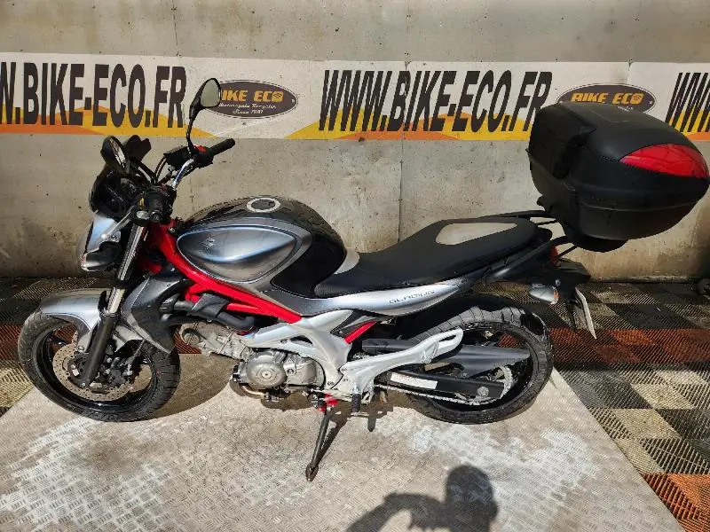 GLADIUS 650
