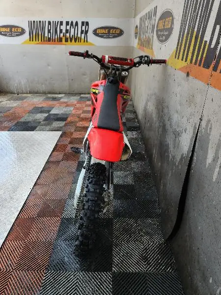 CR