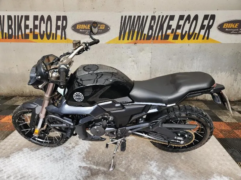 125 SCRAMBLER X