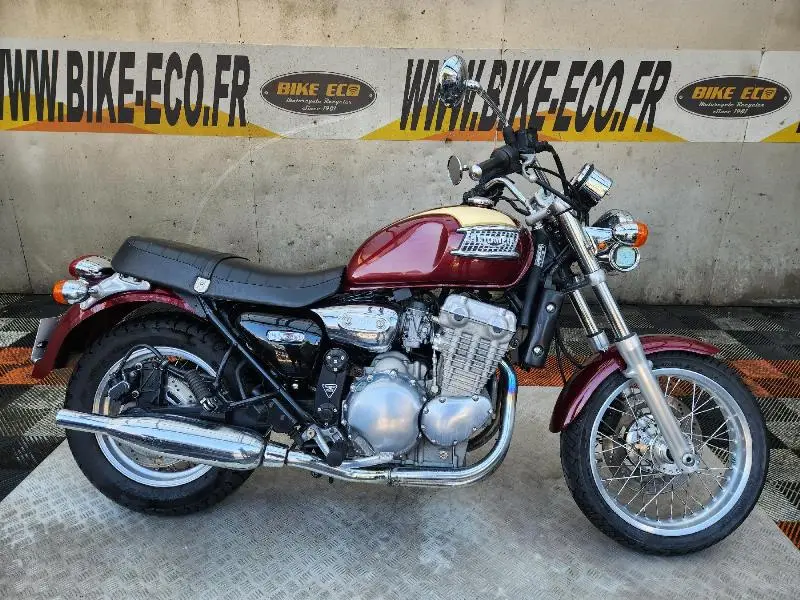 THUNDERBIRD 900