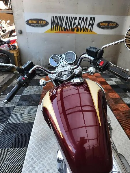 THUNDERBIRD 900