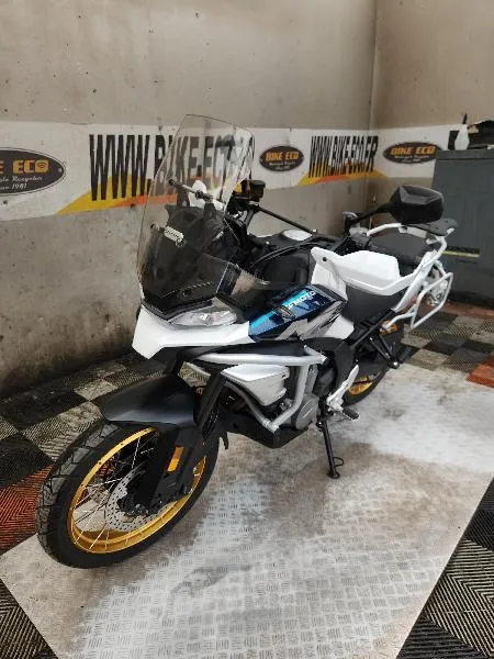 MT 700