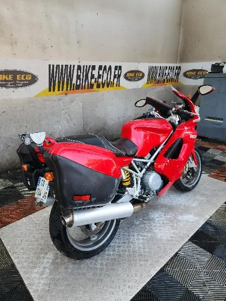 ST3