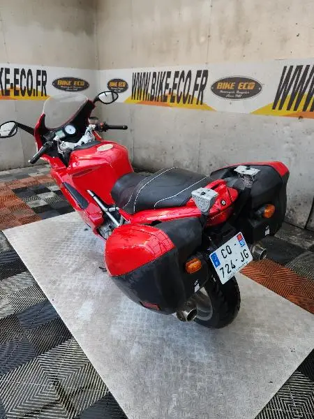 ST3