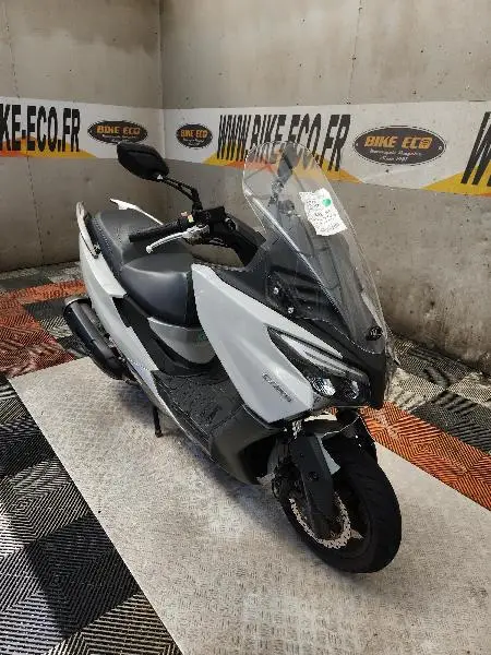 X.TOWN 125