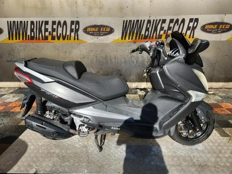 GTS 125